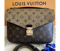 LOUIS VUITTON Сумка LV Pochette Metis