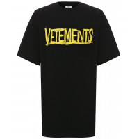 Футболка от VETEMENTS Футболка от VETEMENTS