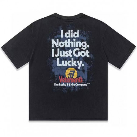 Футболка VETEMENTS
