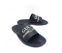 Кожаные шлепанцы Gucci Черные Кожаные шлепанцы Gucci Черные