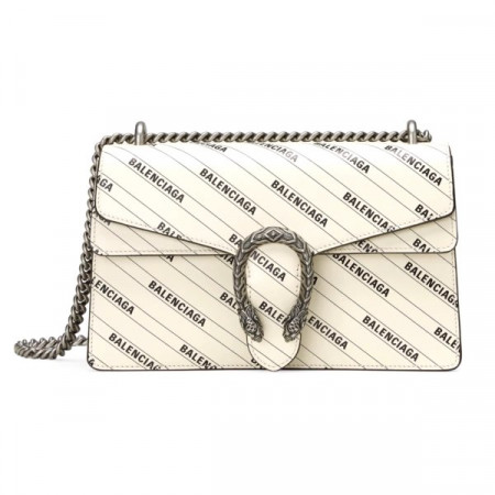 Gucci Сумка GG Dionysus The Hacker Project от Гуччи белая Gucci Сумка GG Dionysus The Hacker Project от Гуччи белая