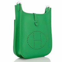 Кожаная Сумка HERMES Evelyne GM Зеленый Кожаная Сумка HERMES Evelyne GM Зеленый