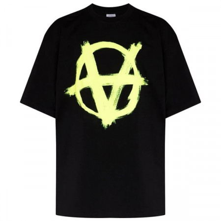 Футболка с принтом Anarchy от VETEMENTS